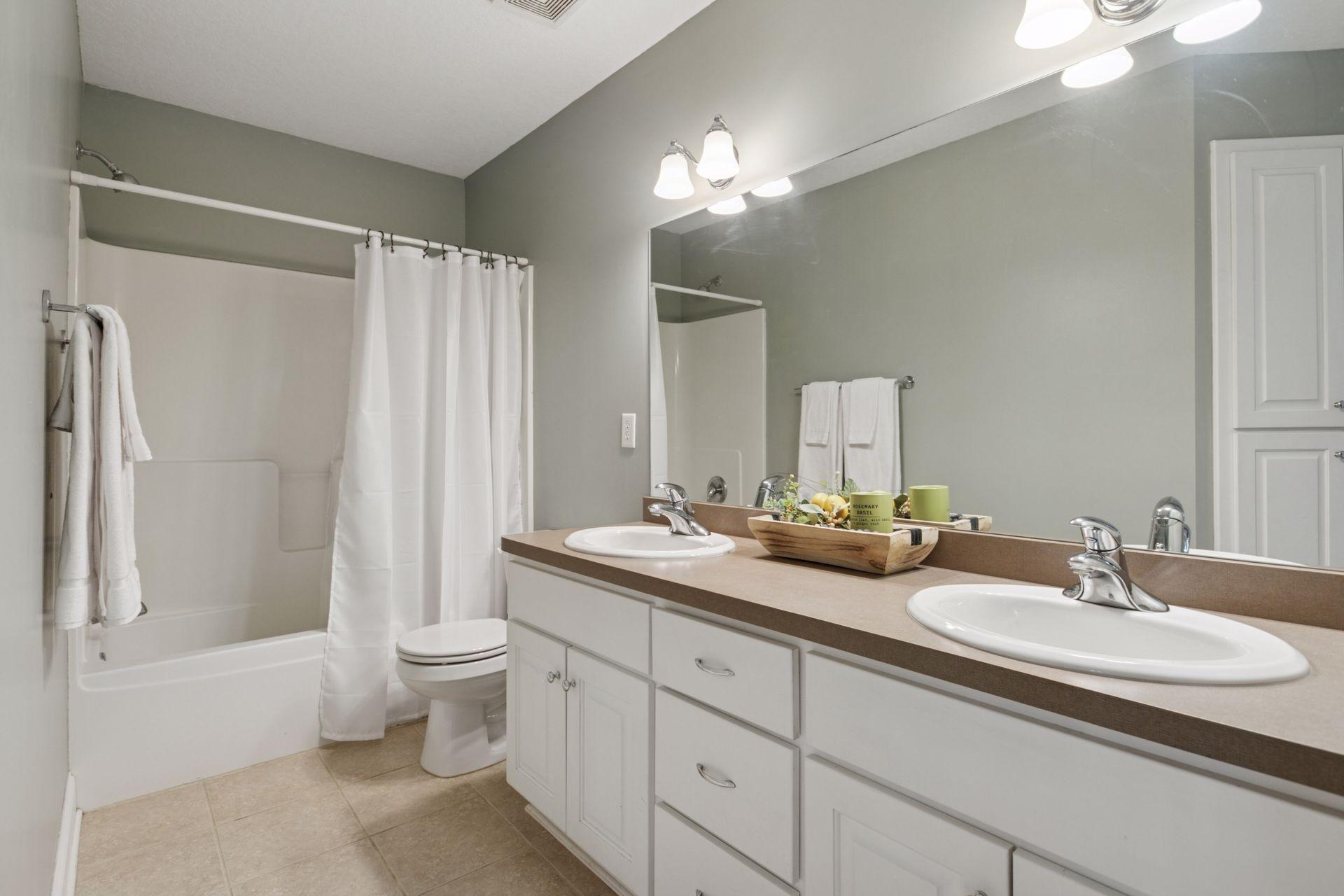 1308 Skywood Lane, Fridley, Minnesota image 27
