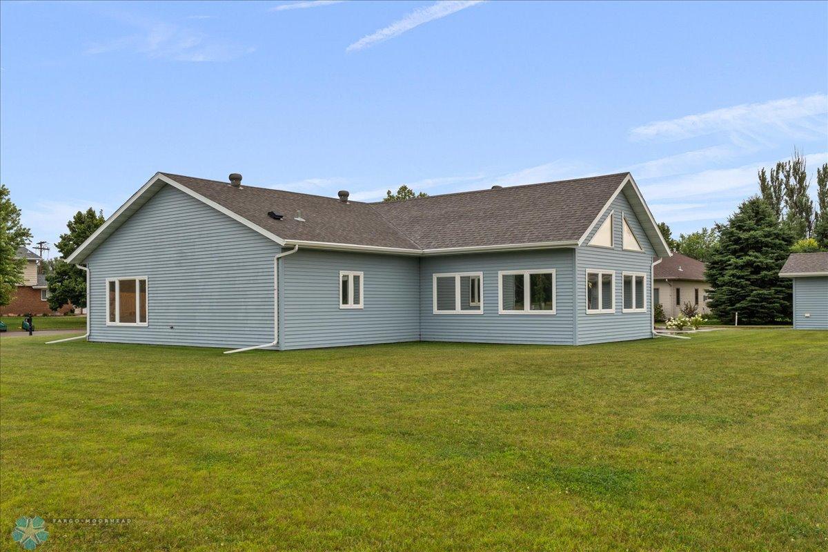 405 Oak Street, Breckenridge, Minnesota image 3