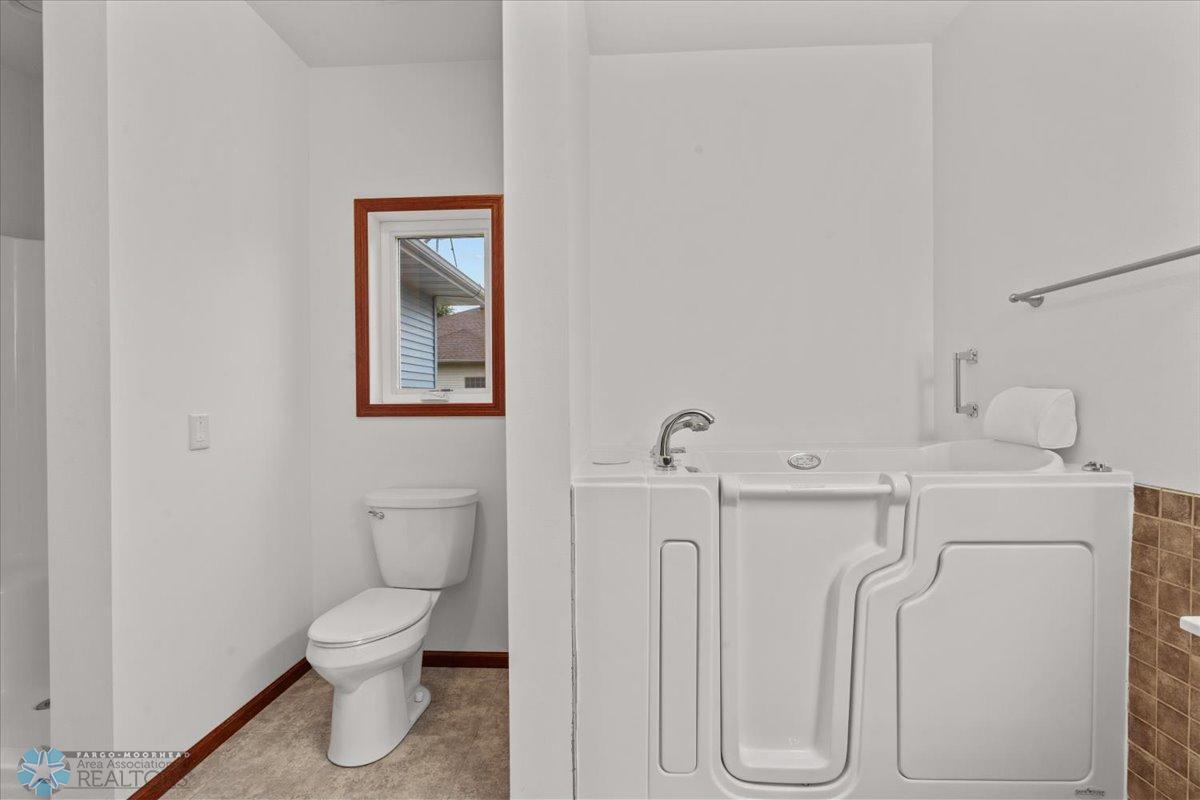 405 Oak Street, Breckenridge, Minnesota image 36