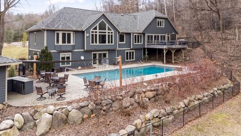 Homes For Sale - 6590 Orchard Ridge Trail<br/> Washington County, Woodbury, MN 55129