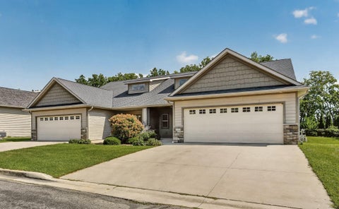 Townhouse For Sale - 452 22nd Avenue<br/> Rochester, MN 55902
