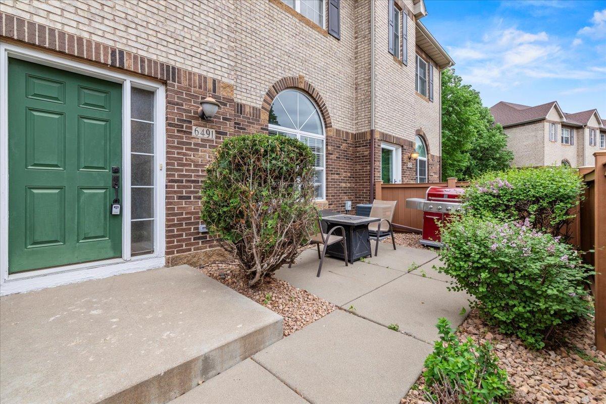 6491 Regency Lane, Eden Prairie, Minnesota image 24