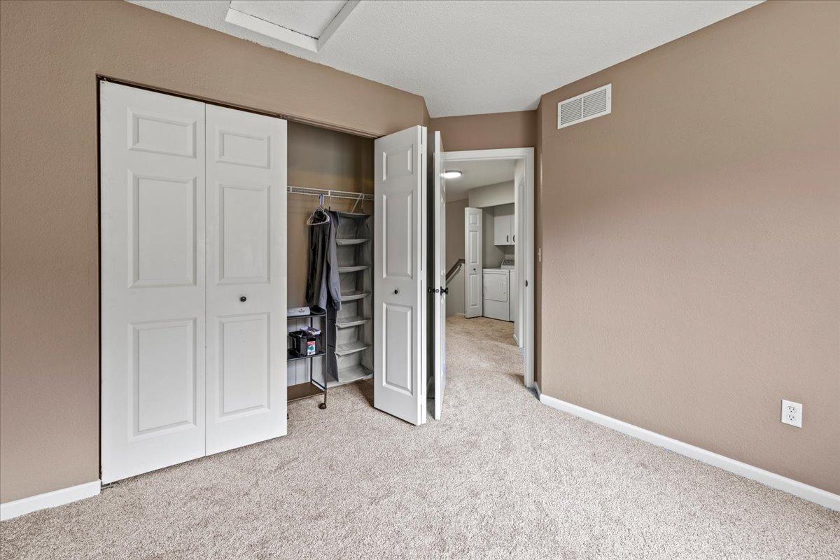 6491 Regency Lane, Eden Prairie, Minnesota image 19