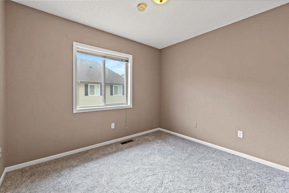 6491 Regency Lane, Eden Prairie, Minnesota image 18