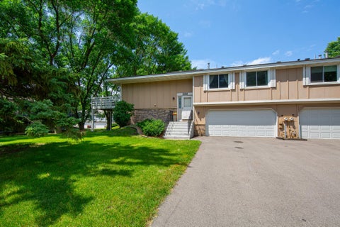 Homes For Sale - 6856 Macbeth Circle<br/> Woodbury, MN 55125