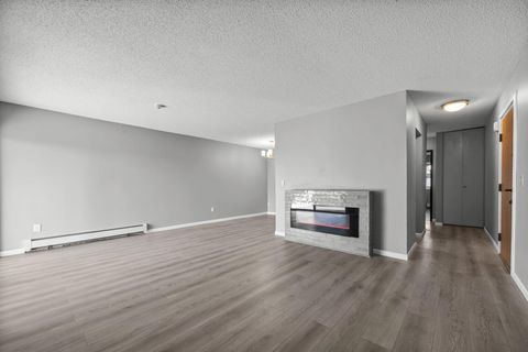 Condo For Sale - 12816 Nicollet Avenue<br/> Burnsville, MN 55337