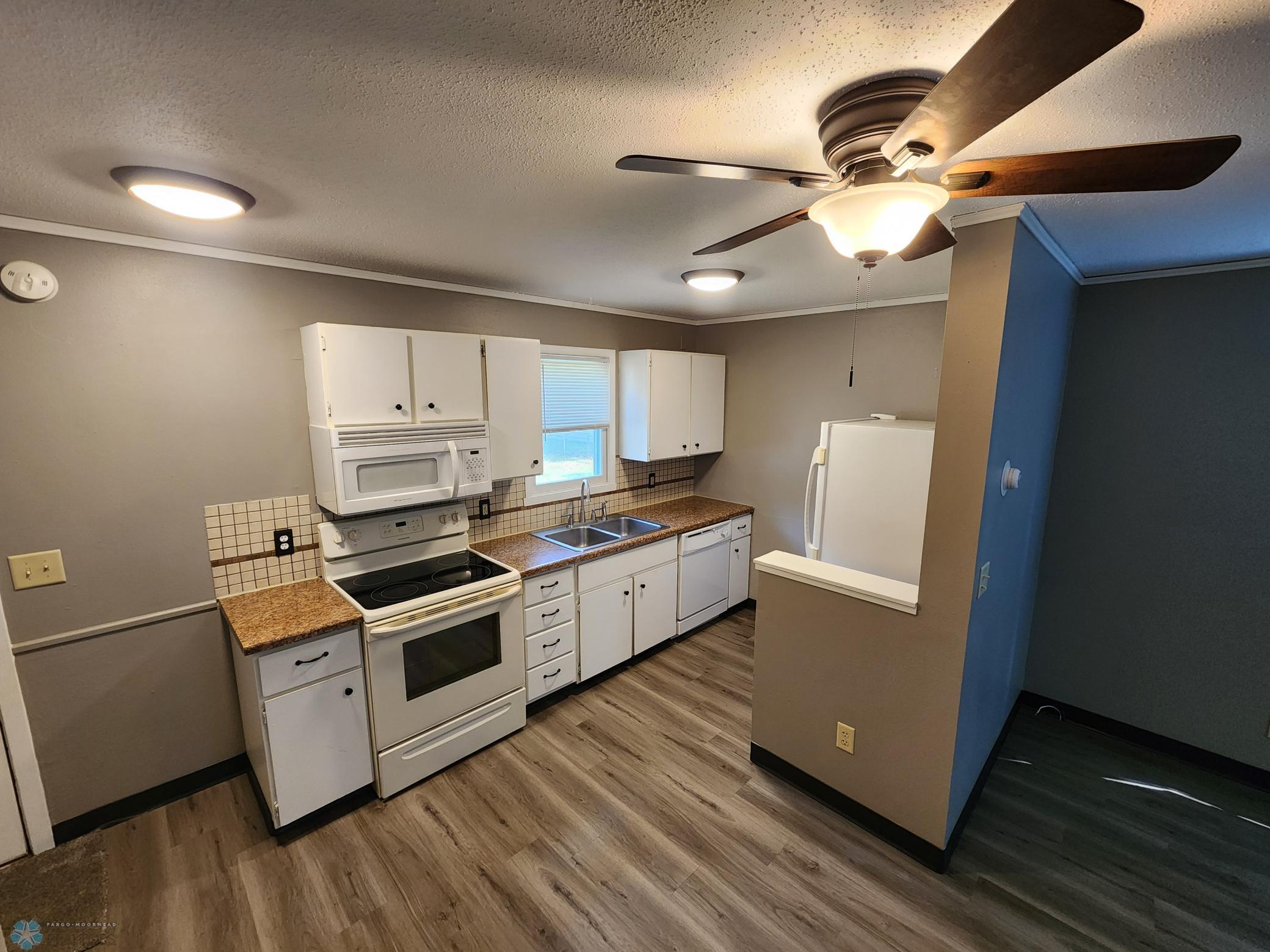 1033 27th Street, Fargo, North Dakota image 6