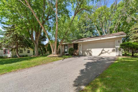 Homes For Sale - 3404 Red Oak Circle<br/> Dakota County, Burnsville, MN 55337