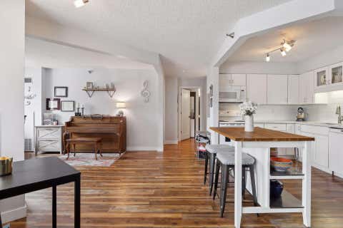 Condo For Sale - 78 10th Street<br/> Ramsey County, Saint Paul, MN 55101