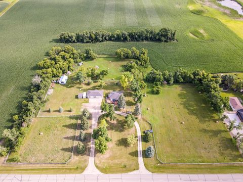 Homes For Sale - 11437 33rd Street<br/> Barnes County, Valley City, ND 58072