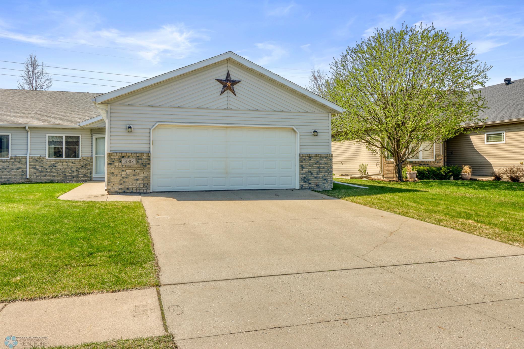 4312 46th Avenue, Fargo, North Dakota image 2