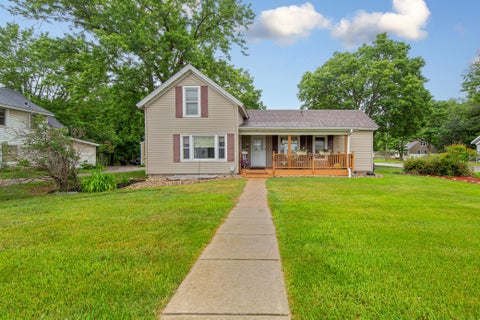 Homes For Sale - 806 5th Street<br/> Faribault, MN 55021