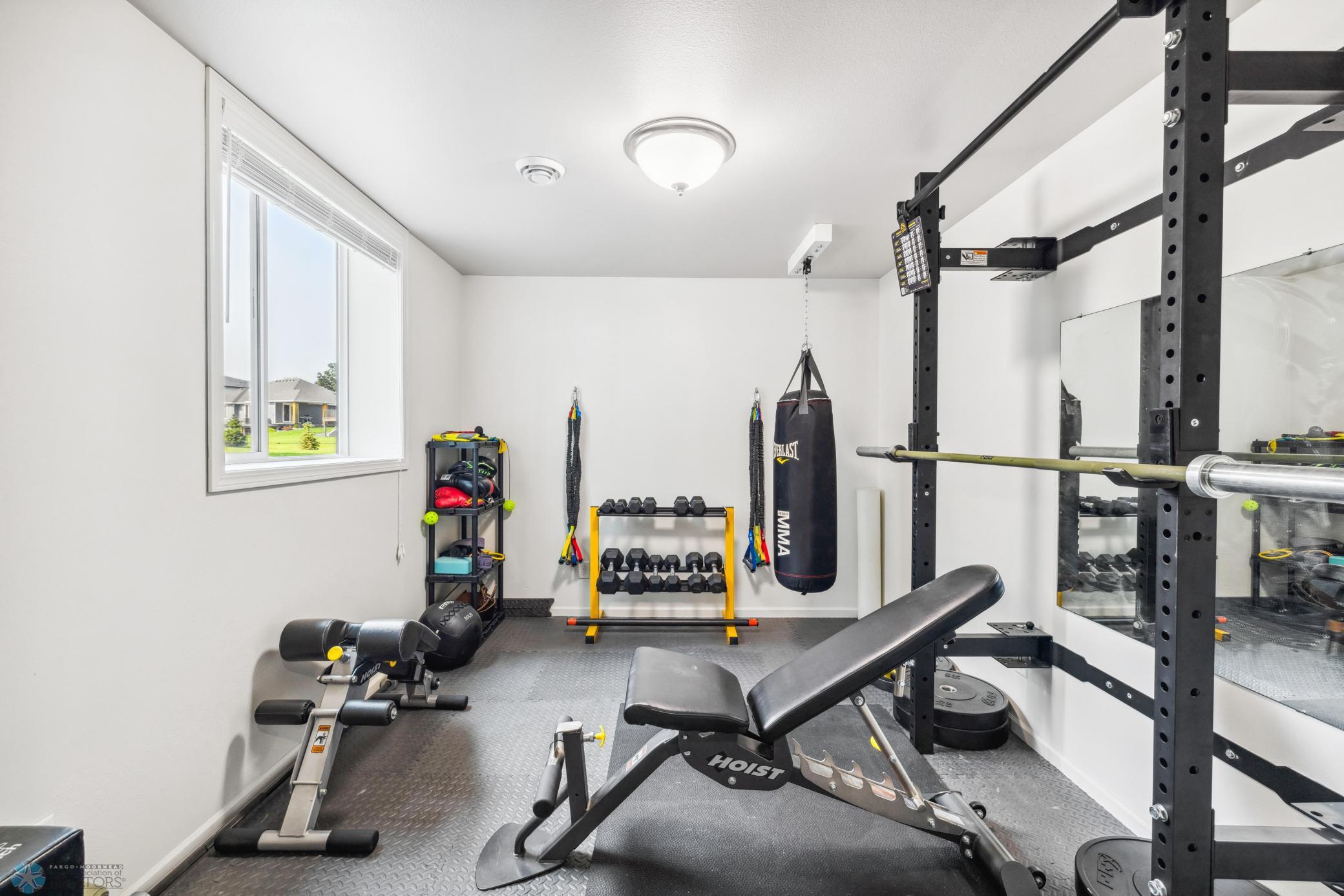 West Fargo, North Dakota 58078, United States, 6 Bedrooms Bedrooms, ,4 BathroomsBathrooms,Residential,Pending,47467