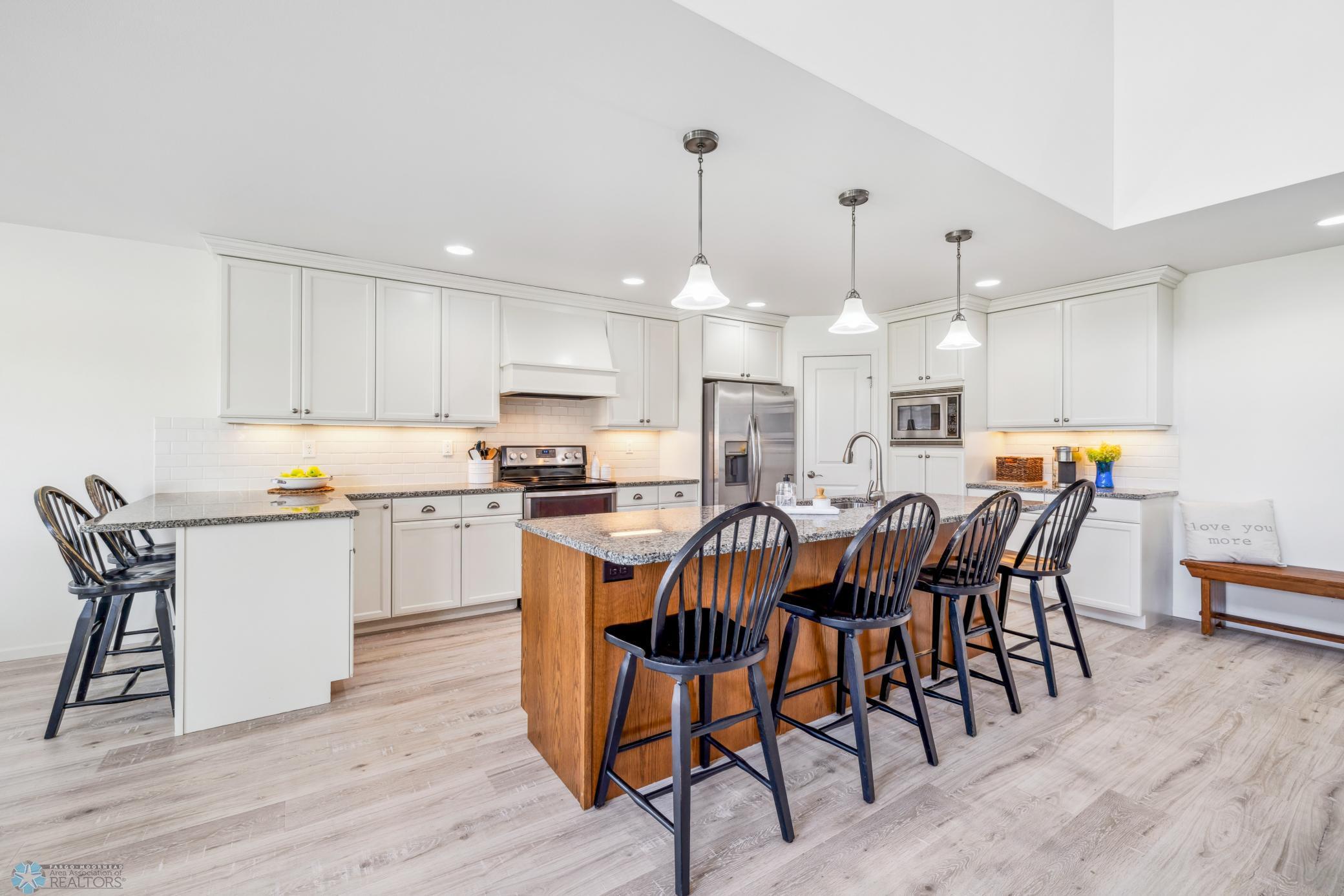 West Fargo, North Dakota 58078, United States, 6 Bedrooms Bedrooms, ,4 BathroomsBathrooms,Residential,Pending,47467