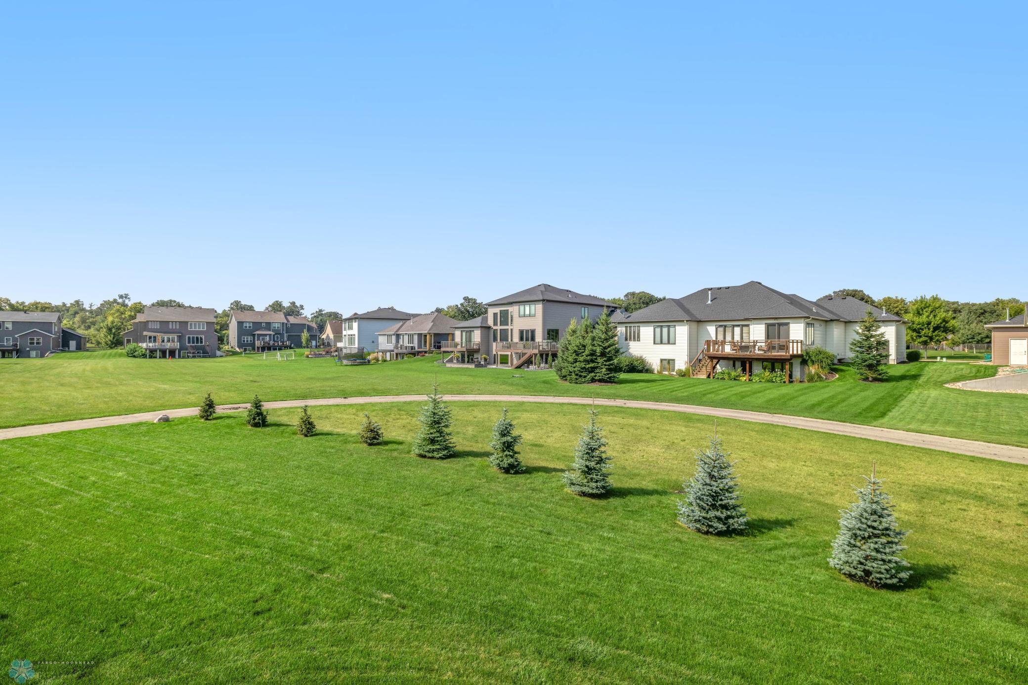 West Fargo, North Dakota 58078, United States, 6 Bedrooms Bedrooms, ,4 BathroomsBathrooms,Residential,Pending,47467