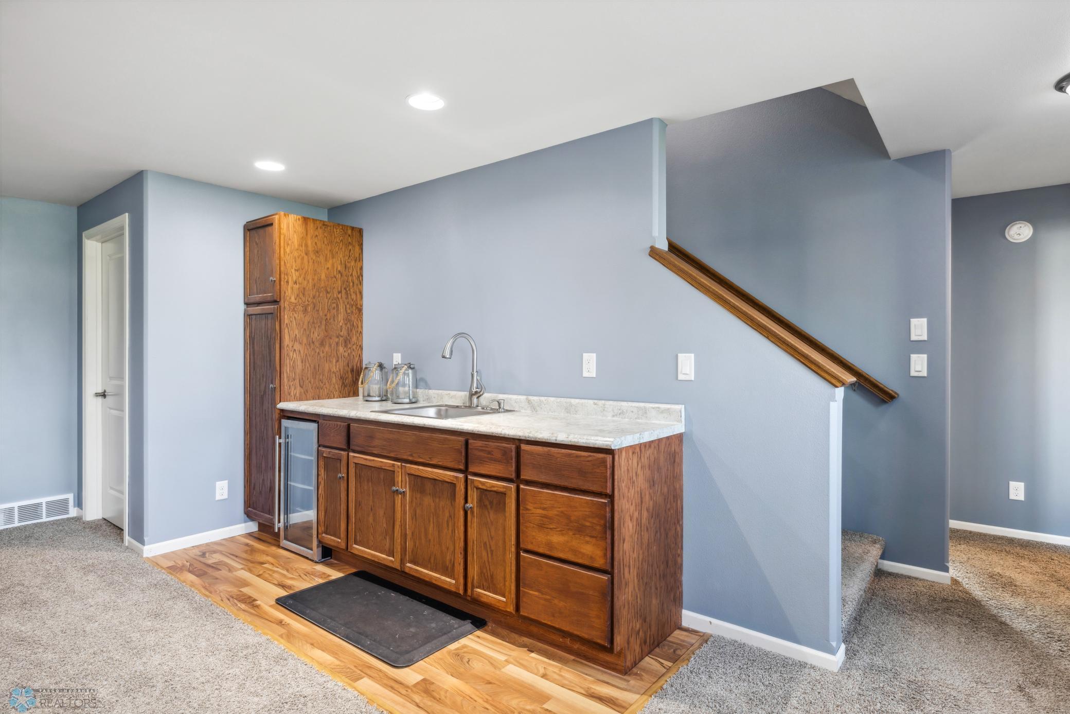 West Fargo, North Dakota 58078, United States, 6 Bedrooms Bedrooms, ,4 BathroomsBathrooms,Residential,Pending,47467