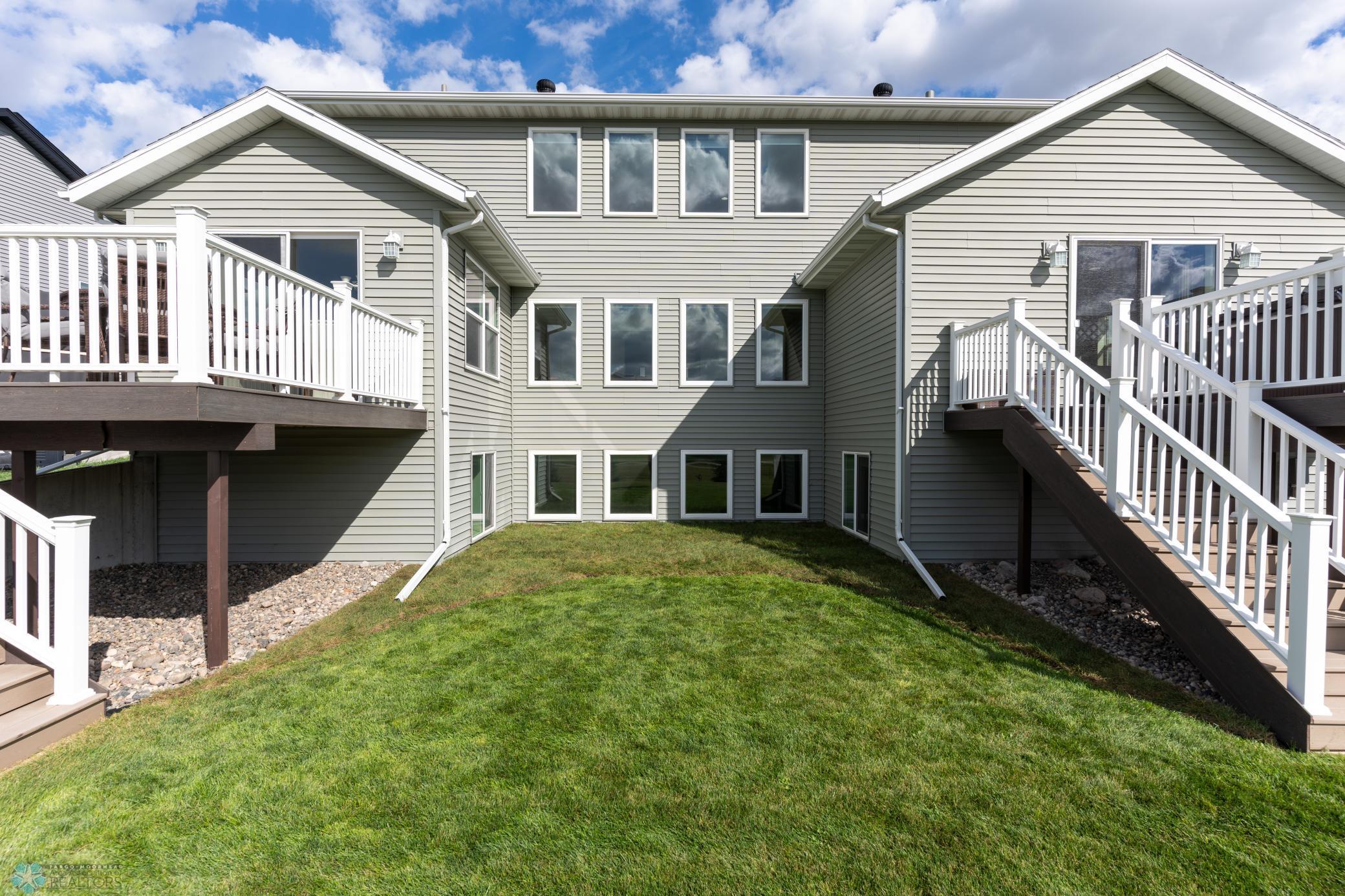 West Fargo, North Dakota 58078, United States, 6 Bedrooms Bedrooms, ,4 BathroomsBathrooms,Residential,Pending,47467