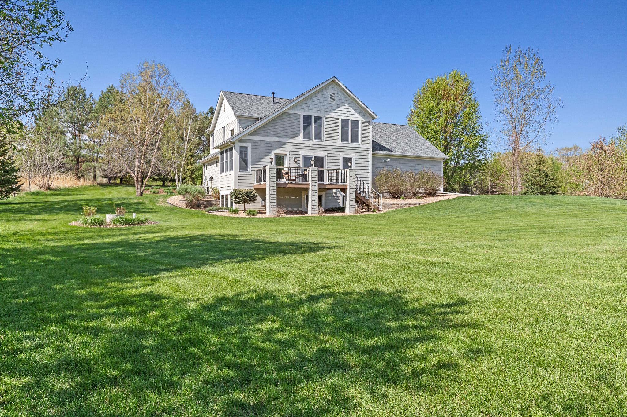803 Prairie Meadows Drive, Hudson, Wisconsin image 11