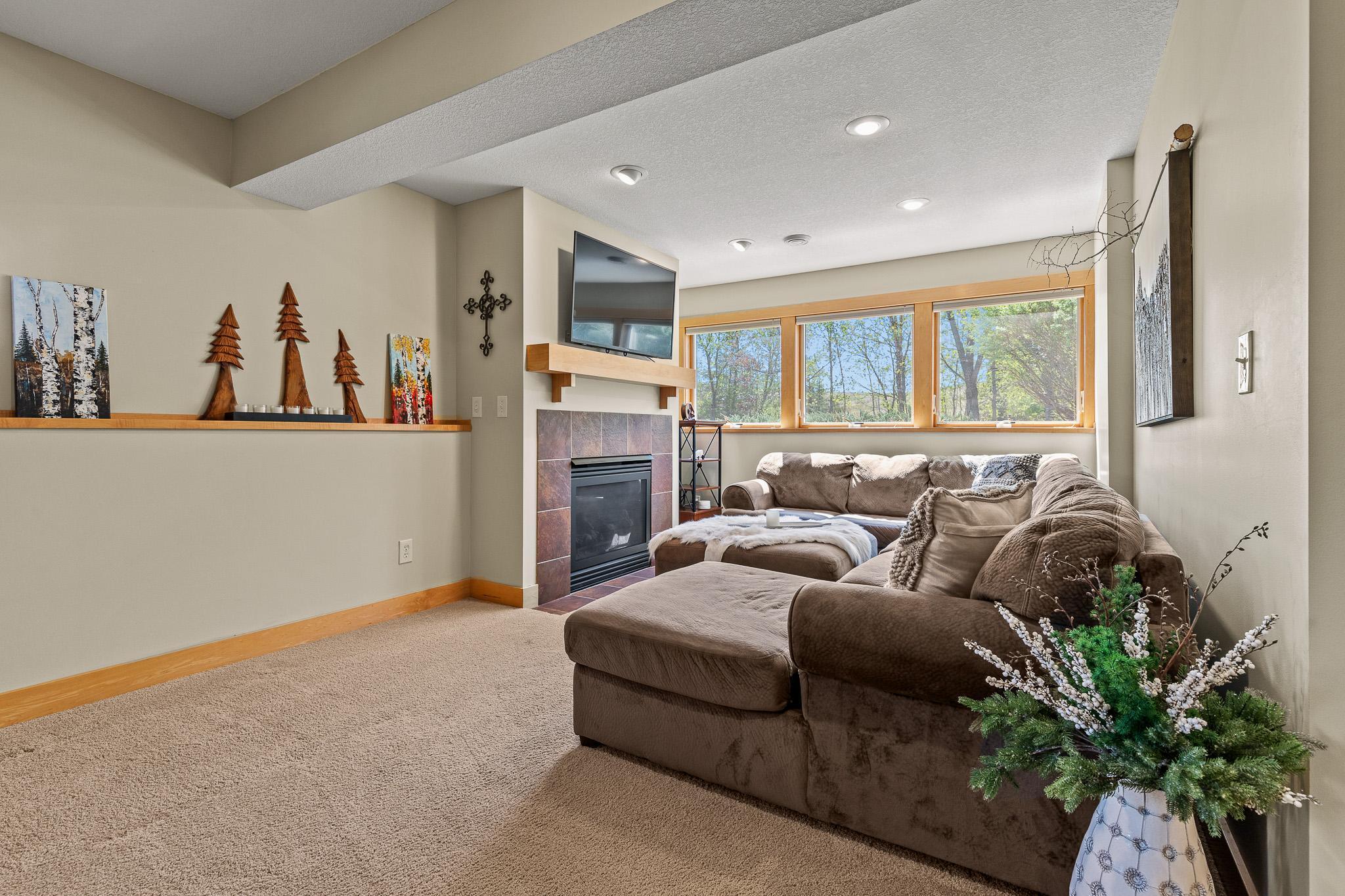 803 Prairie Meadows Drive, Hudson, Wisconsin image 37