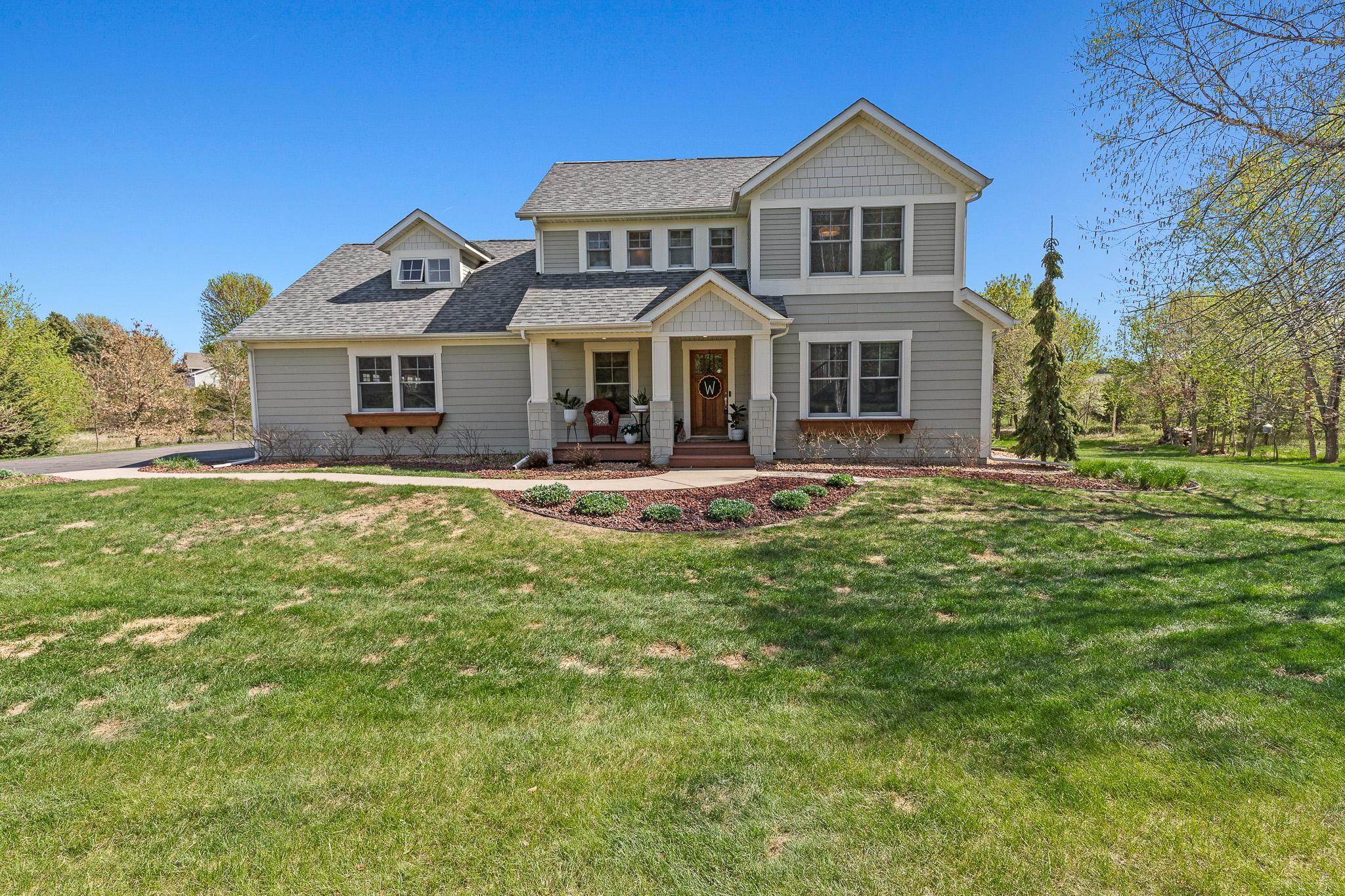 803 Prairie Meadows Drive, Hudson, Wisconsin image 8