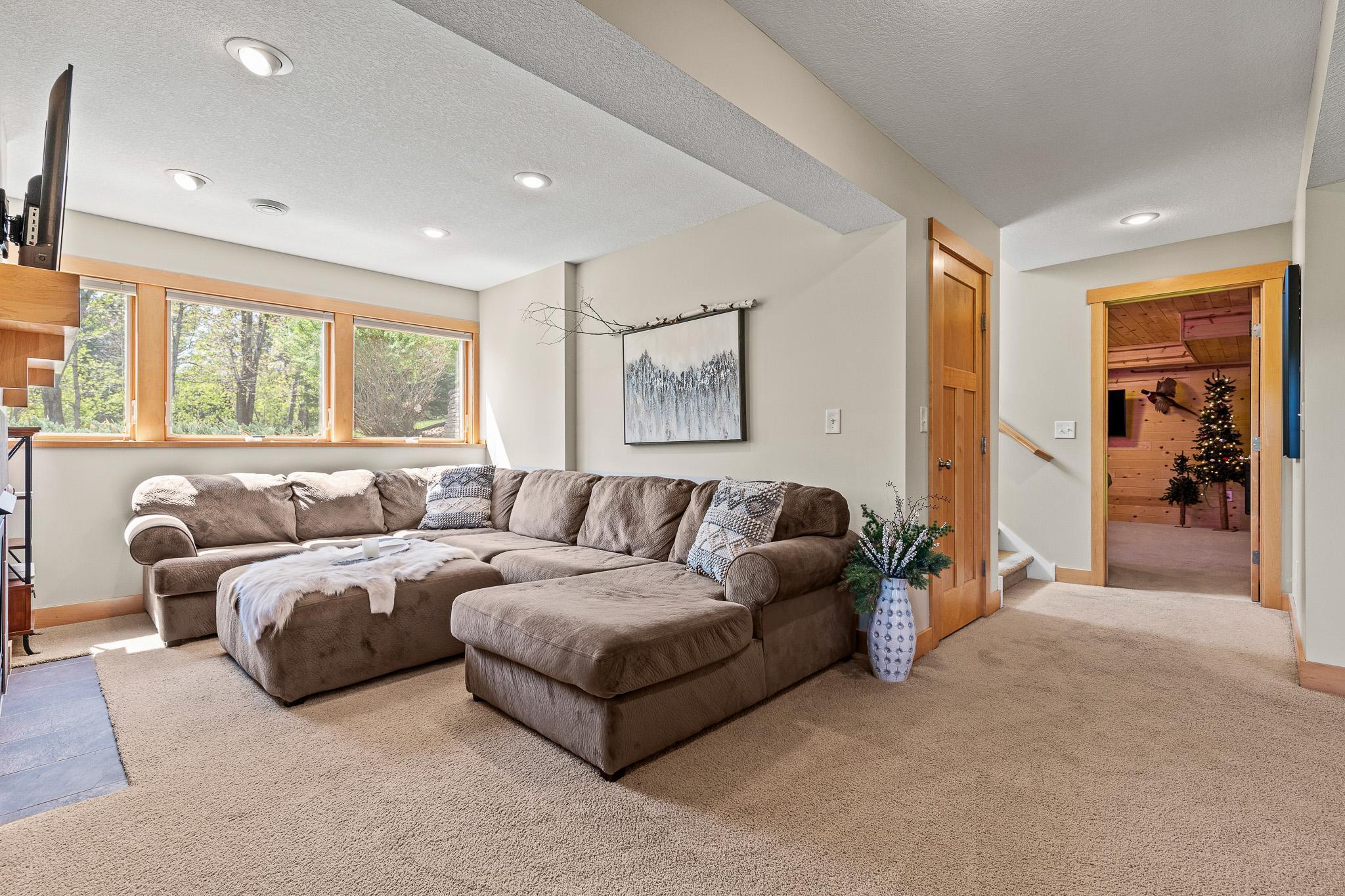803 Prairie Meadows Drive, Hudson, Wisconsin image 36