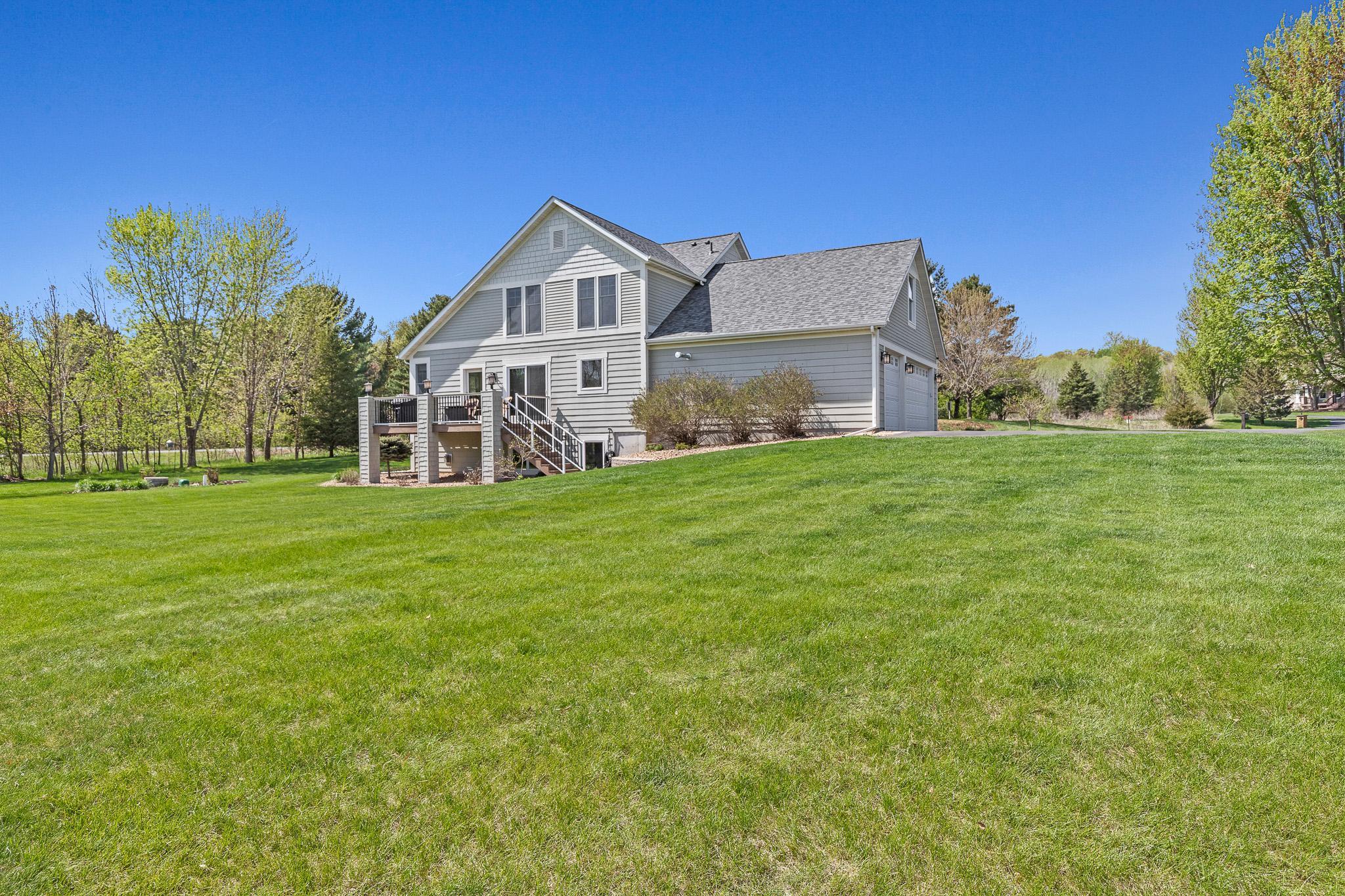 803 Prairie Meadows Drive, Hudson, Wisconsin image 12