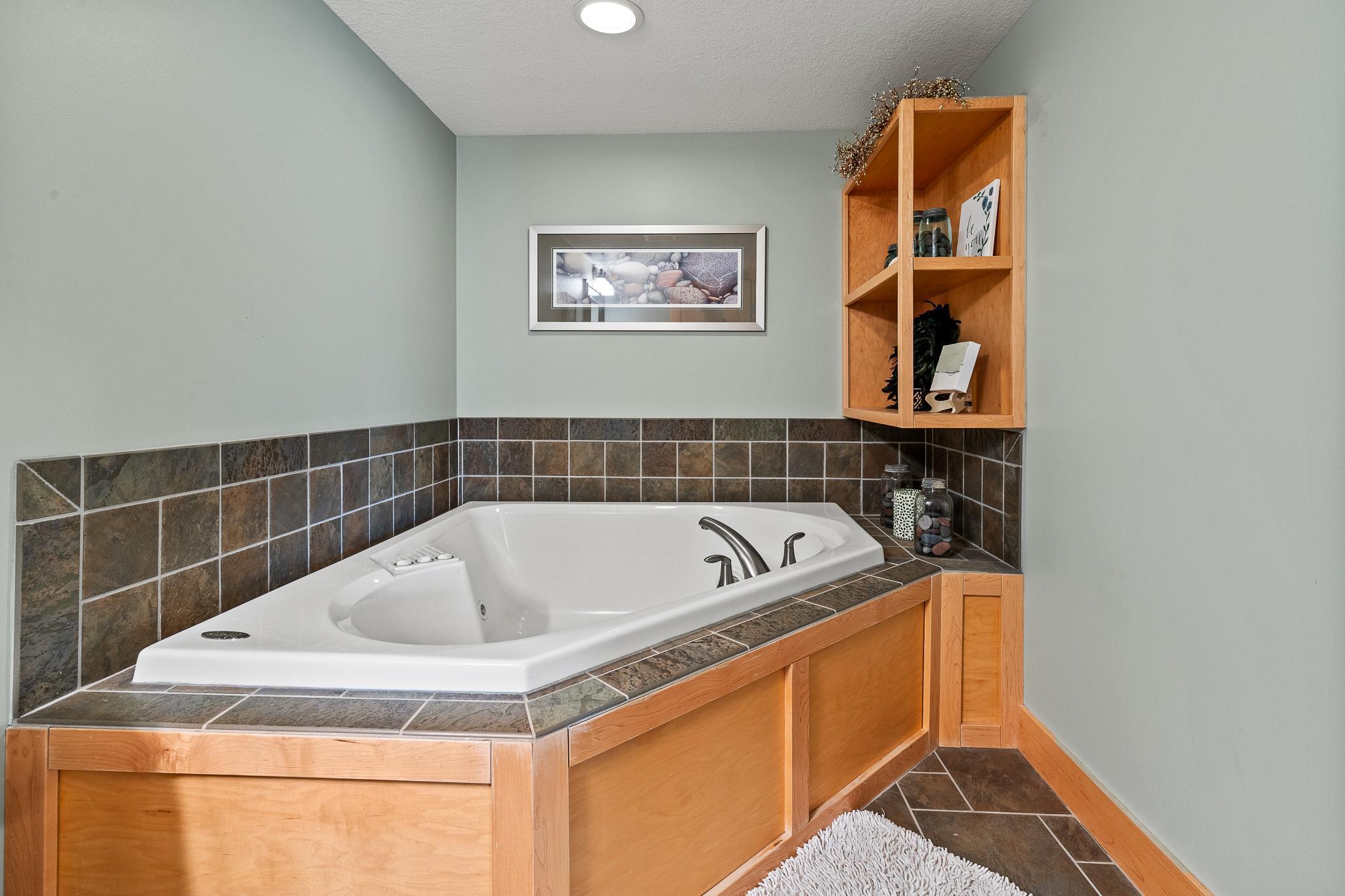 803 Prairie Meadows Drive, Hudson, Wisconsin image 41