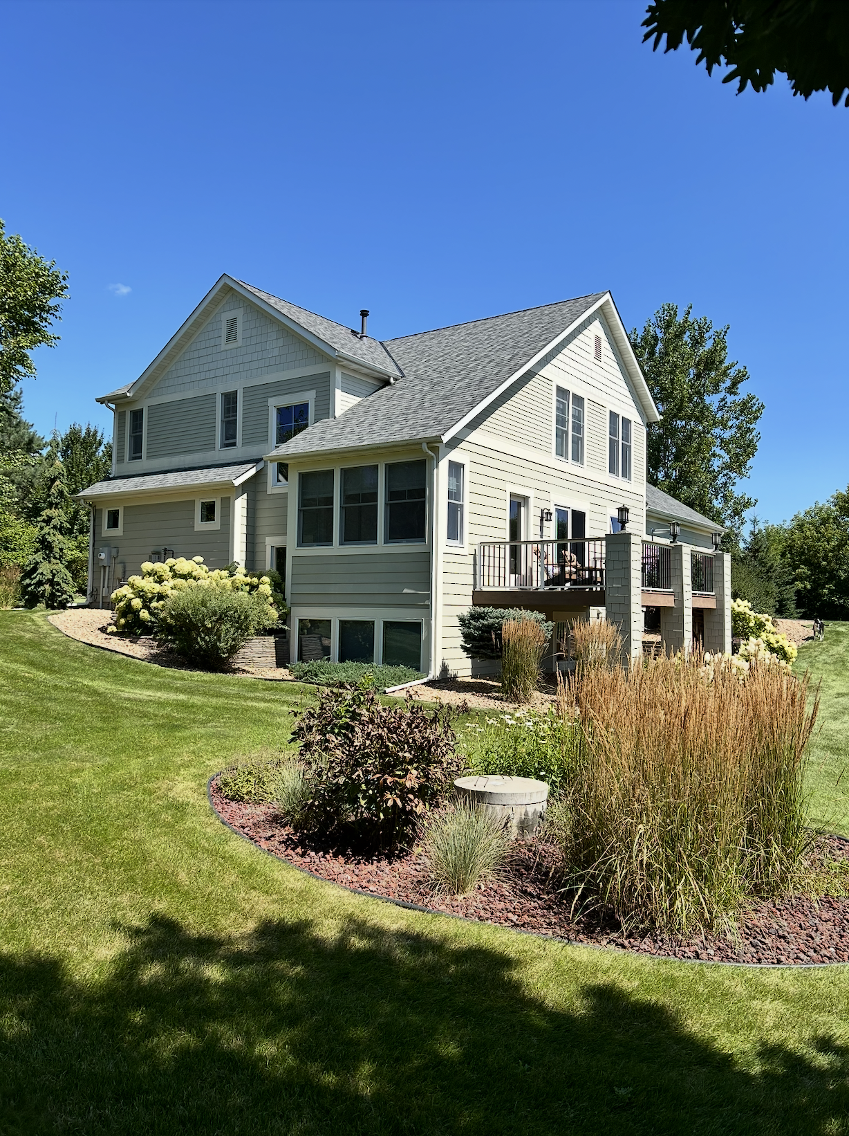 803 Prairie Meadows Drive, Hudson, Wisconsin image 2