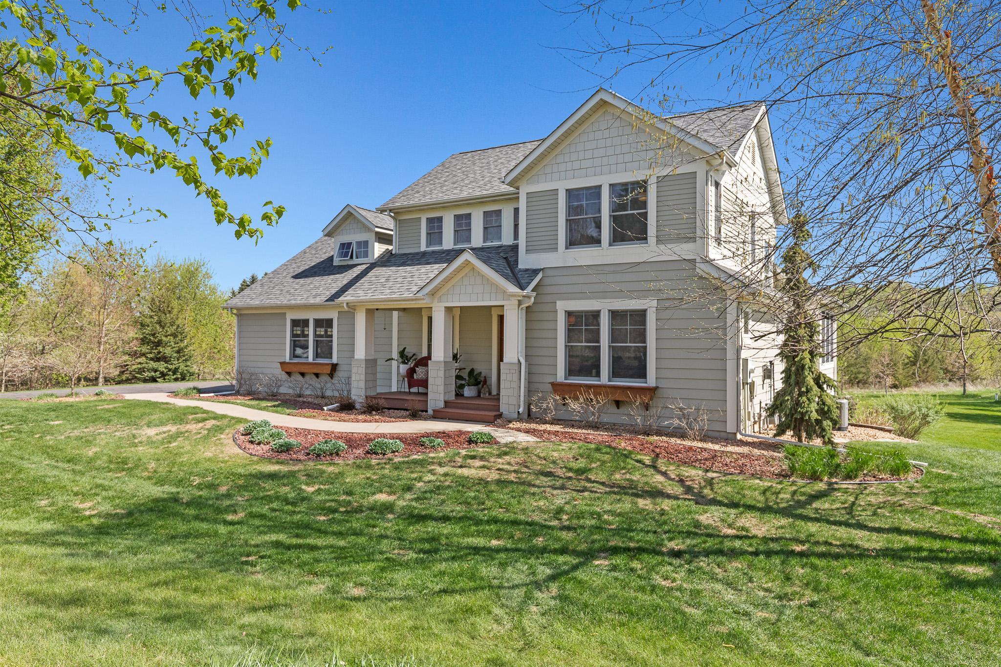 803 Prairie Meadows Drive, Hudson, Wisconsin image 9
