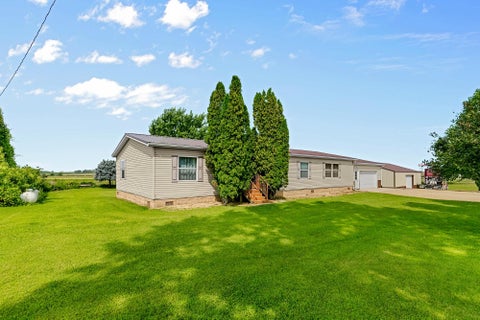 Homes For Sale - 15774 SW 35th Avenue<br/> Ellendale, MN 56026