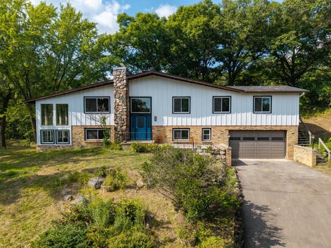 Homes For Sale - 9786 Lower 167th Street<br/> Scott County, Lakeville, MN 55044