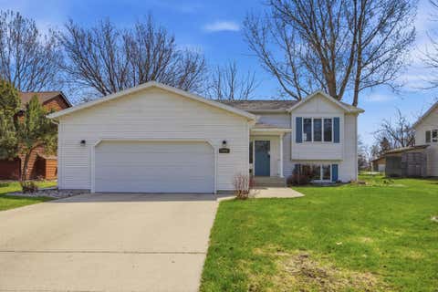 Homes For Sale - 2400 Fairway Drive<br/> Moorhead, MN 56560