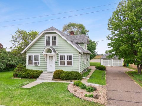 Homes For Sale - 814 62nd Avenue<br/> Brooklyn Center, MN 55430