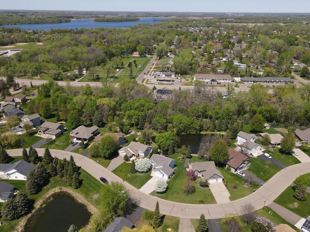 7062 Eagle Trail, Hugo, Minnesota image 2