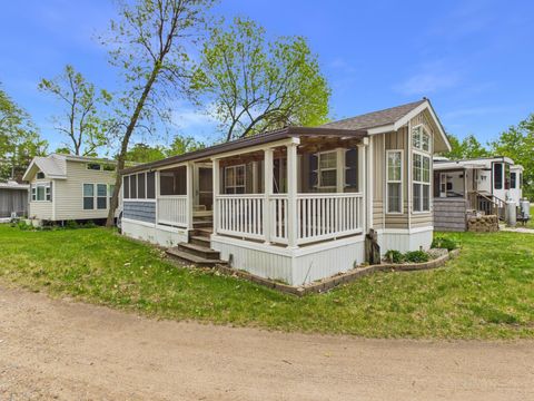 Homes For Sale - 21707 State Highway 22<br/> Richmond, MN 56368