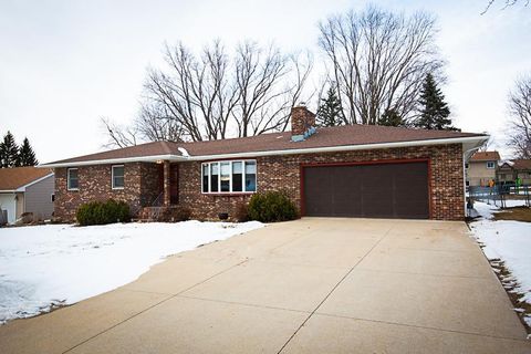 Homes For Sale - 228 E 12th Street<br/> Zumbrota, MN 55992