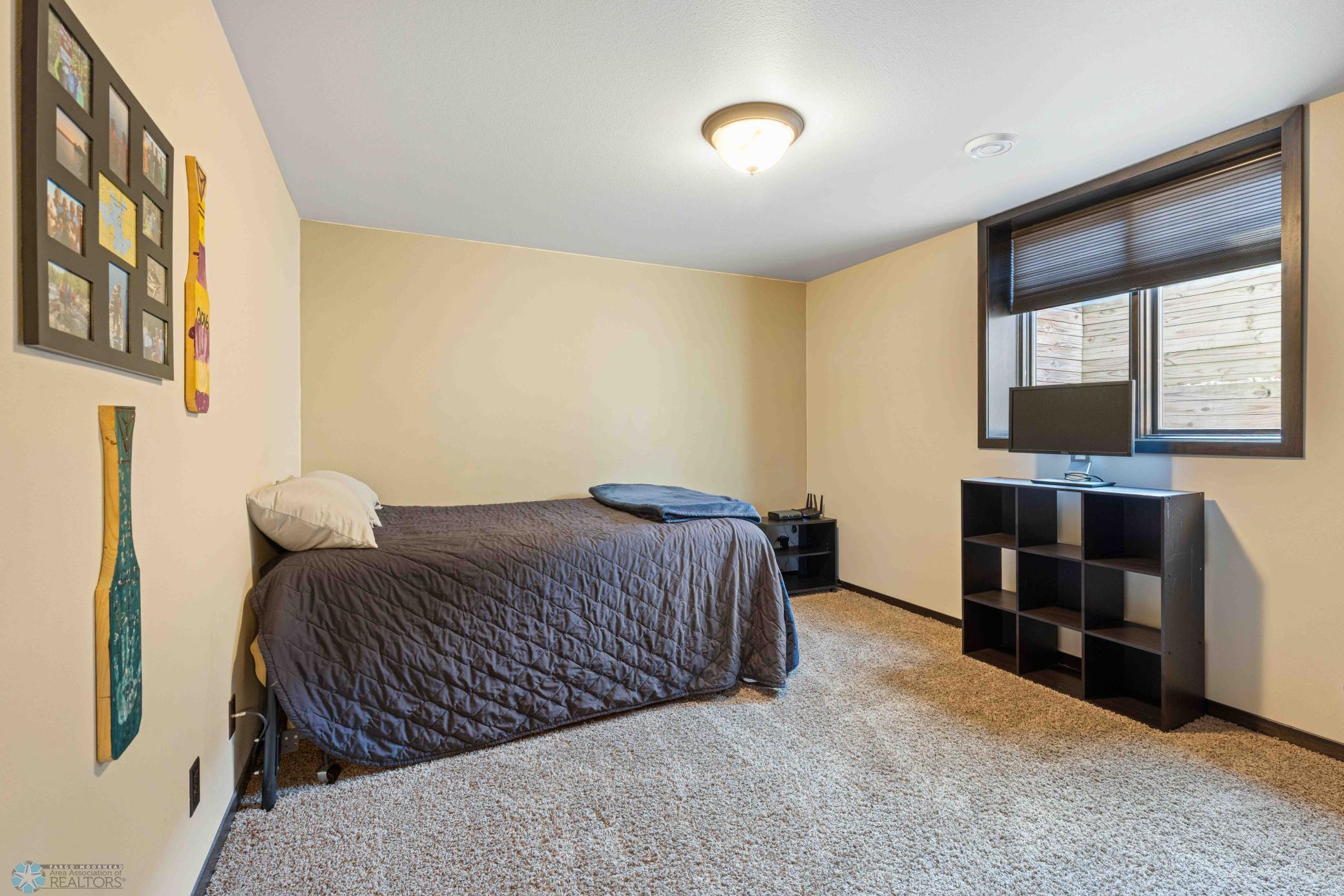 4963 Woodhaven Street, Fargo, North Dakota image 35