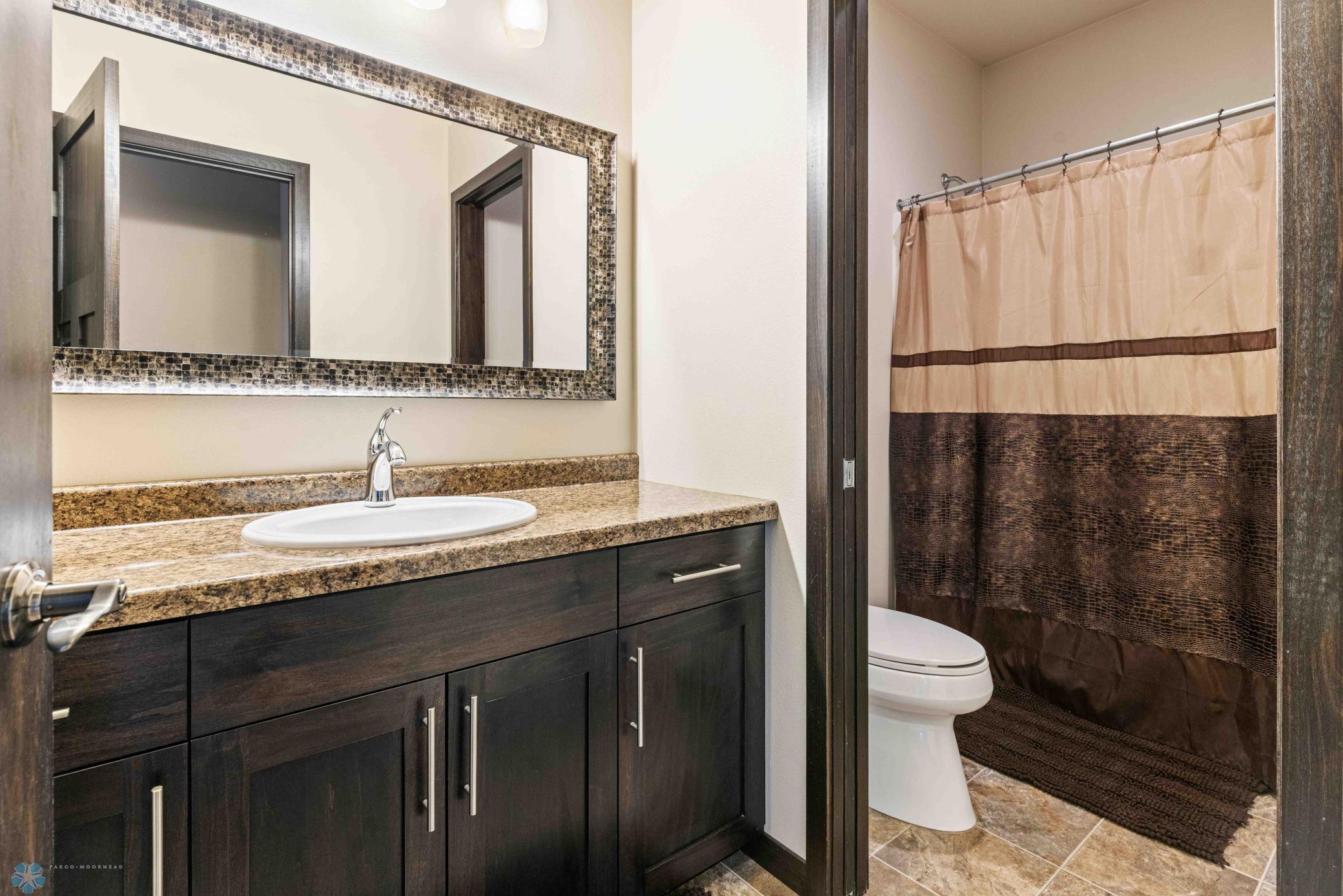 4963 Woodhaven Street, Fargo, North Dakota image 23