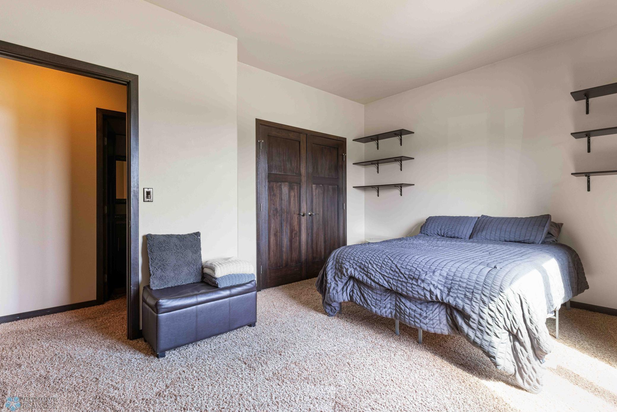 4963 Woodhaven Street, Fargo, North Dakota image 24
