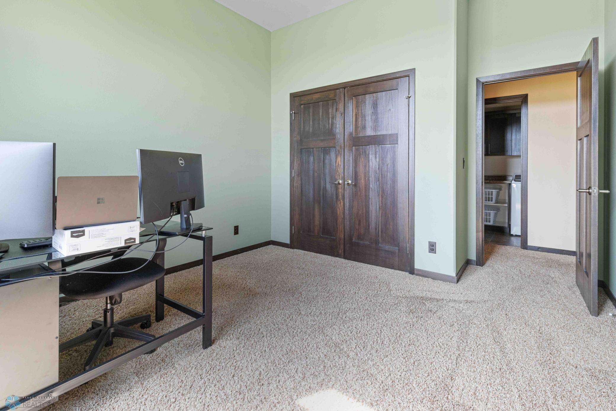 4963 Woodhaven Street, Fargo, North Dakota image 22