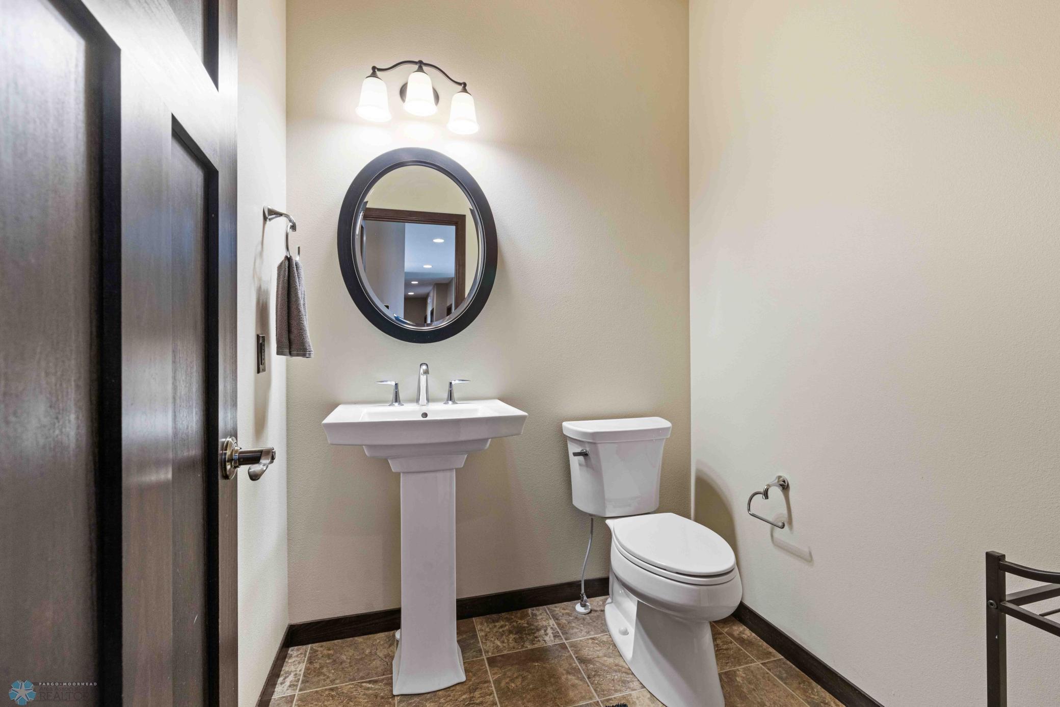 4963 Woodhaven Street, Fargo, North Dakota image 26