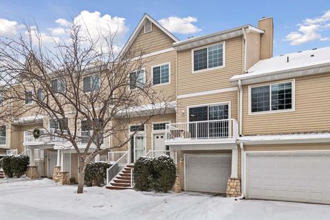 Homes For Sale - 642 Willoughby Way<br/> Minnetonka, MN 55305