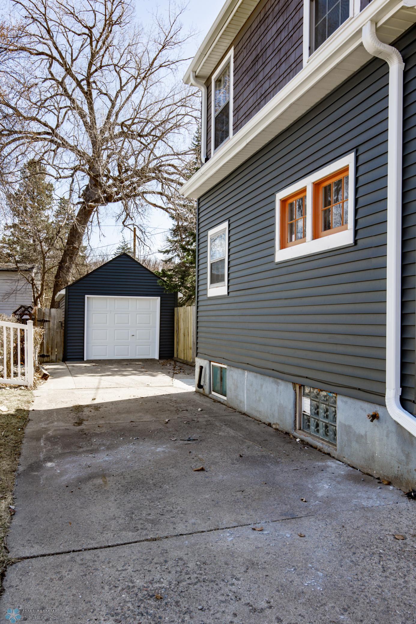 912 11th Street, Moorhead, Minnesota image 37