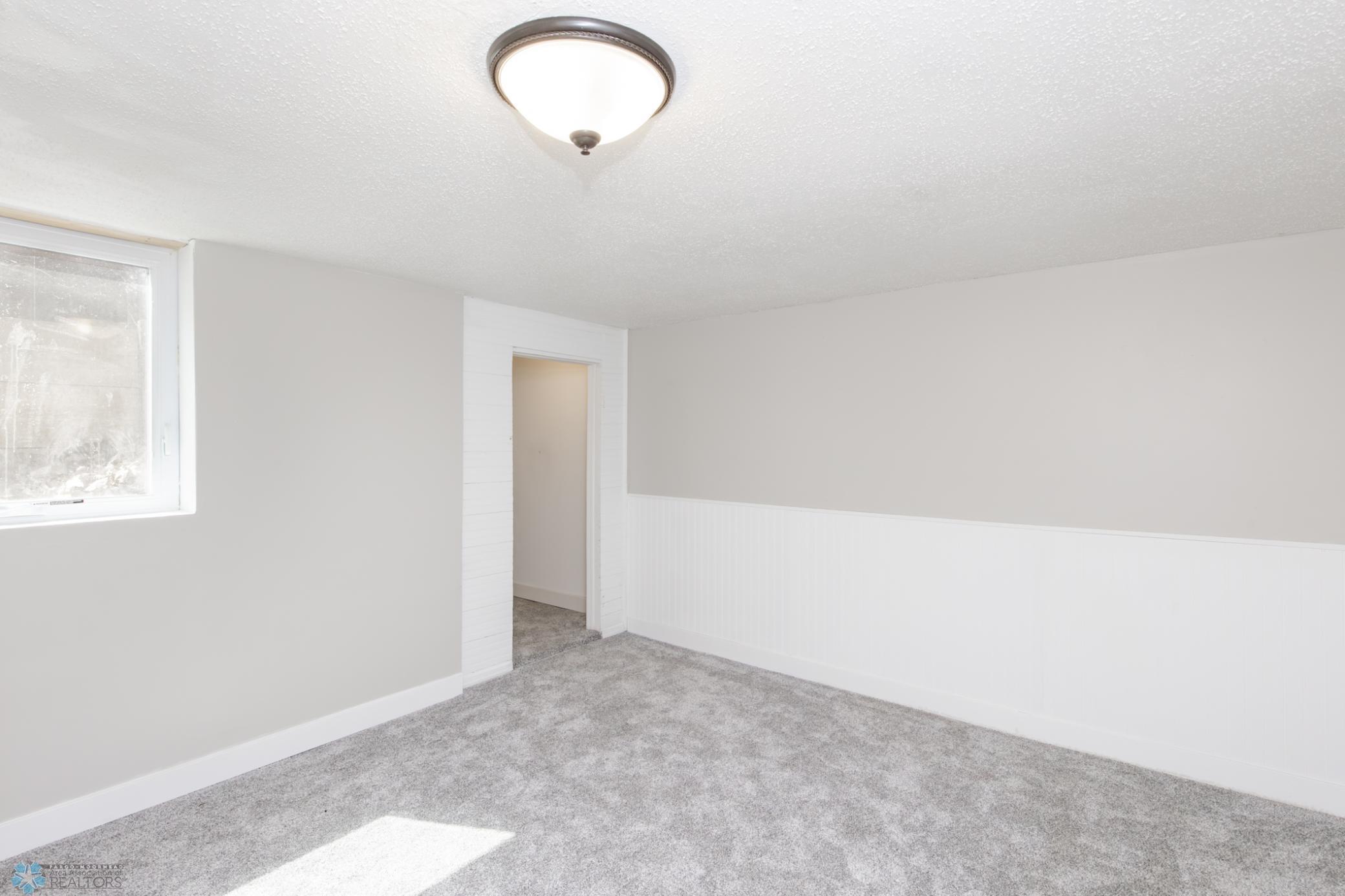 912 11th Street, Moorhead, Minnesota image 30