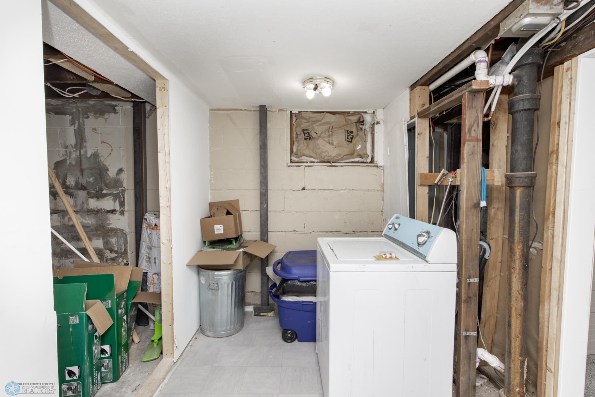 912 11th Street, Moorhead, Minnesota image 34