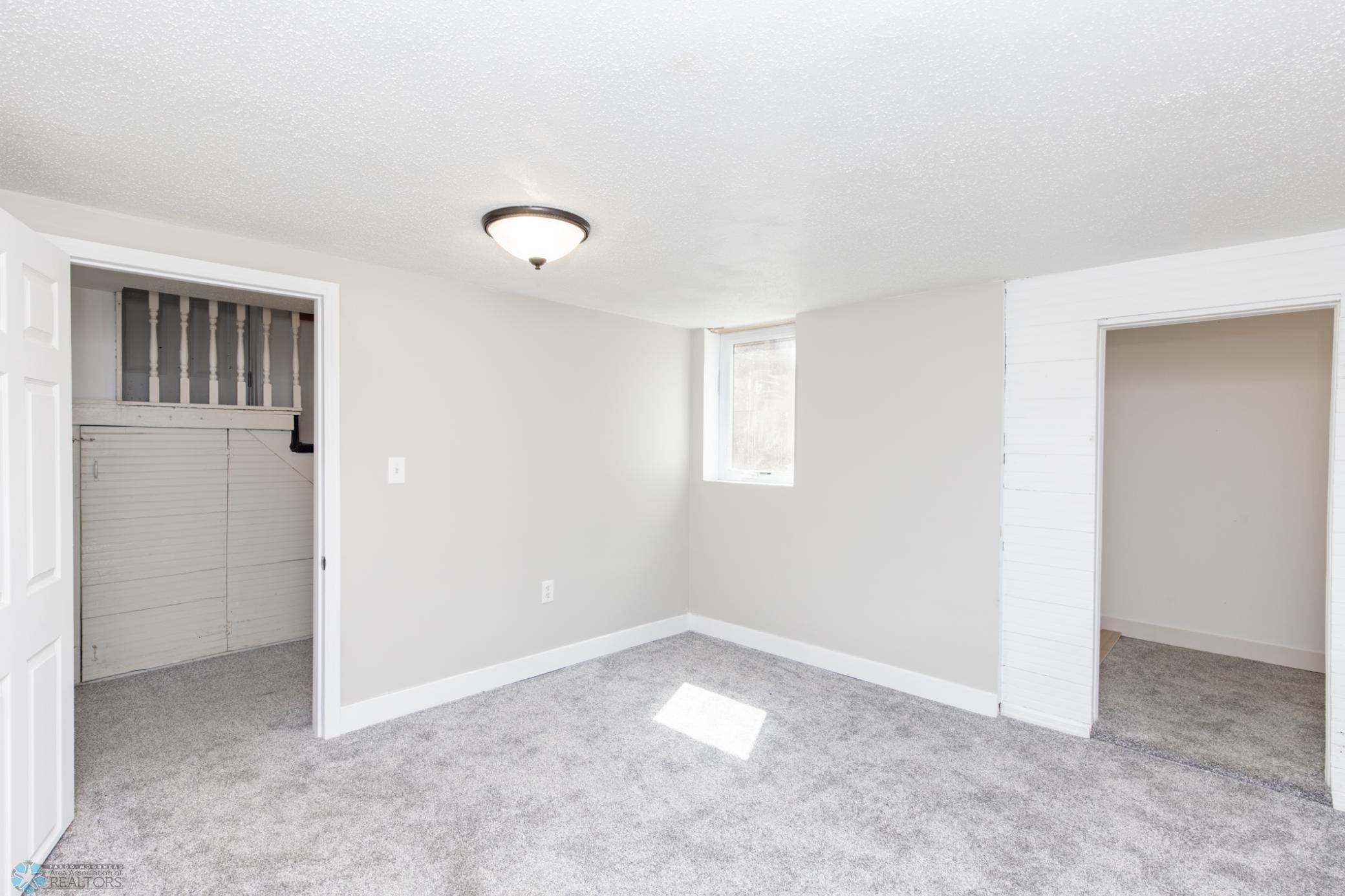 912 11th Street, Moorhead, Minnesota image 31