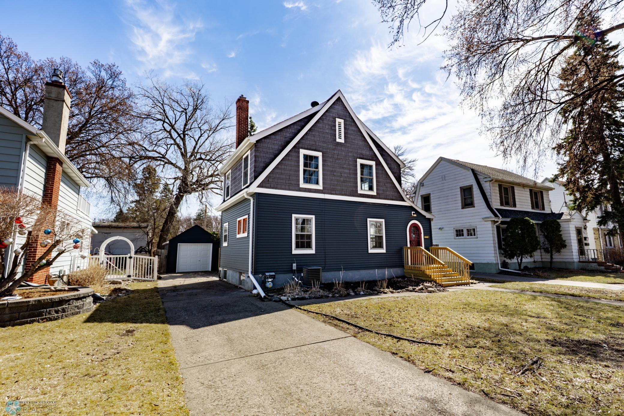 912 11th Street, Moorhead, Minnesota image 2