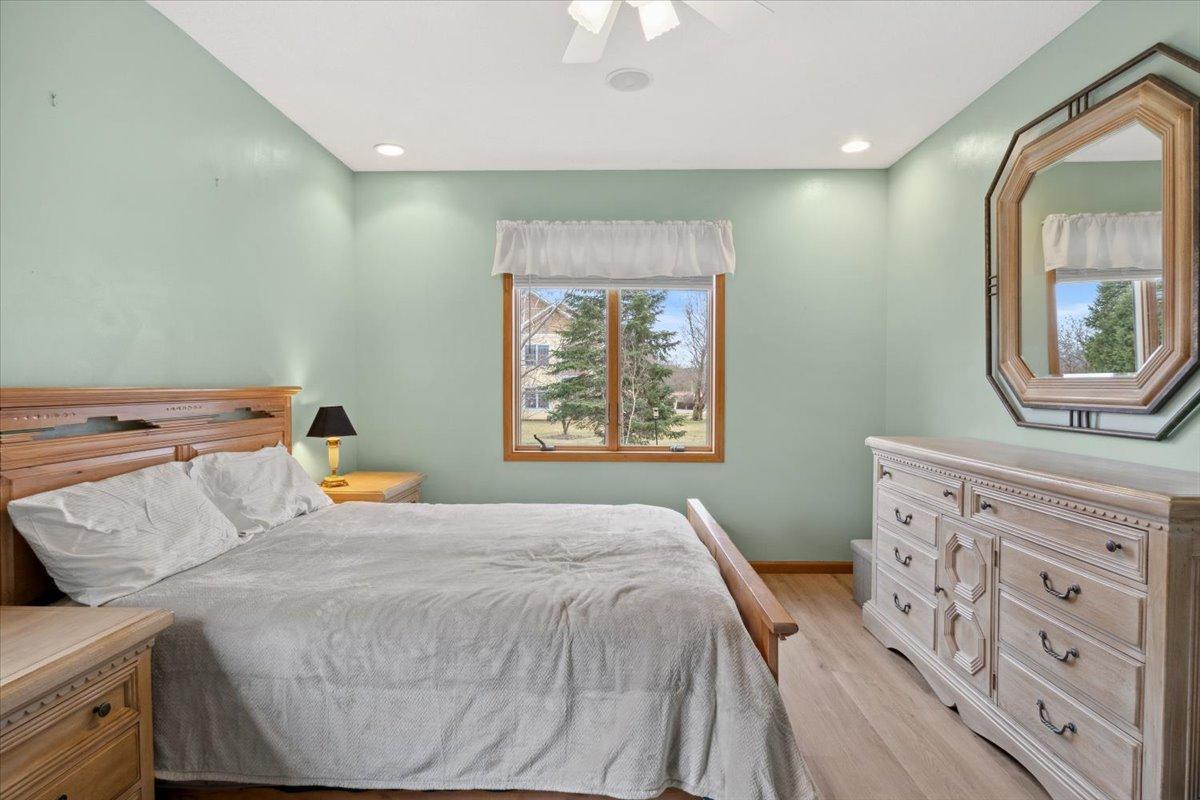 1001 Harvest Way, Lake City, Minnesota image 18