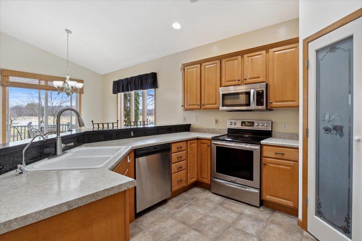 1001 Harvest Way, Lake City, Minnesota image 9
