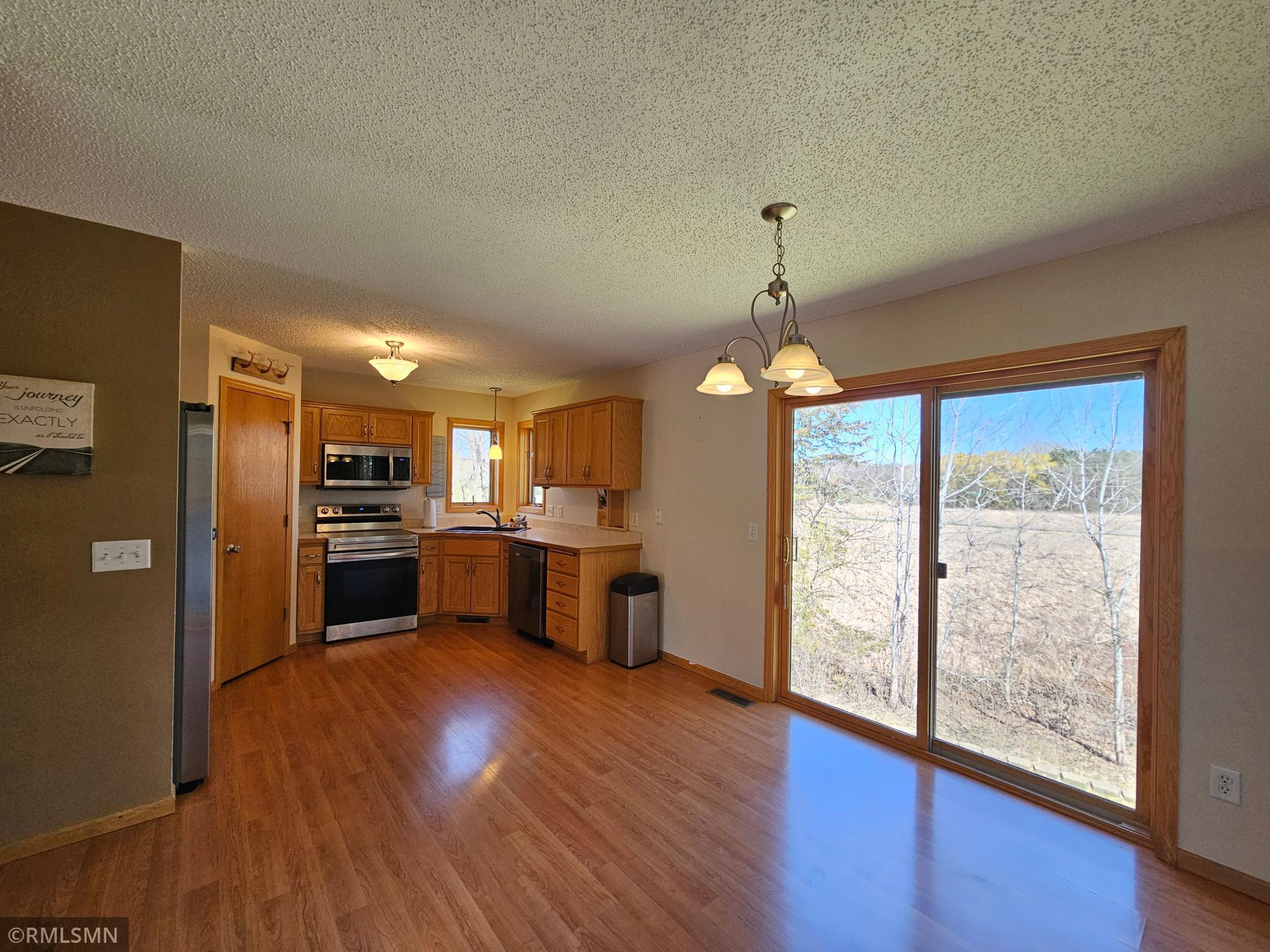 15541 Iodine Court, Anoka, Minnesota image 4